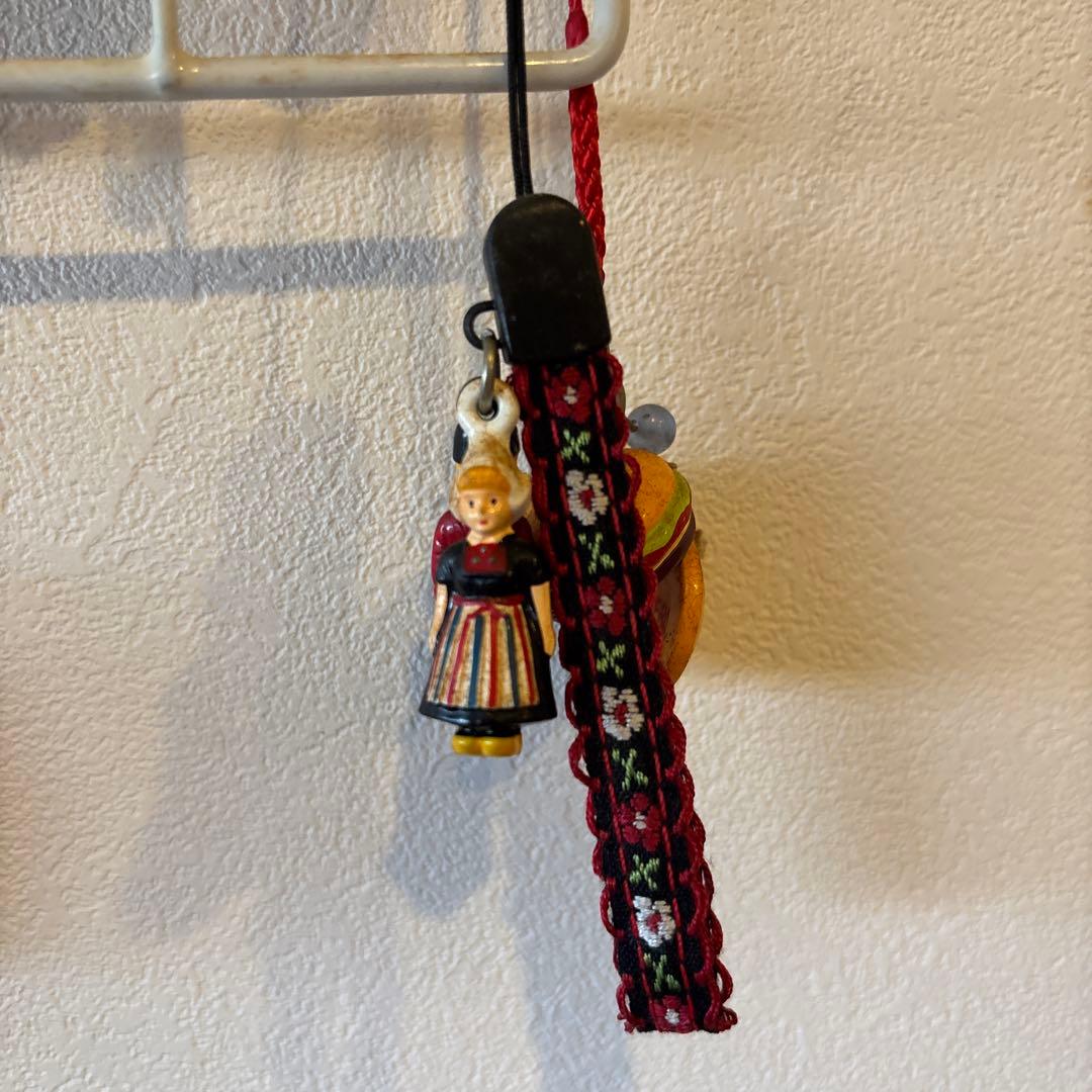 キューピーとキティのストラップ　九州メインのキャラクター　ご当地ストラップ