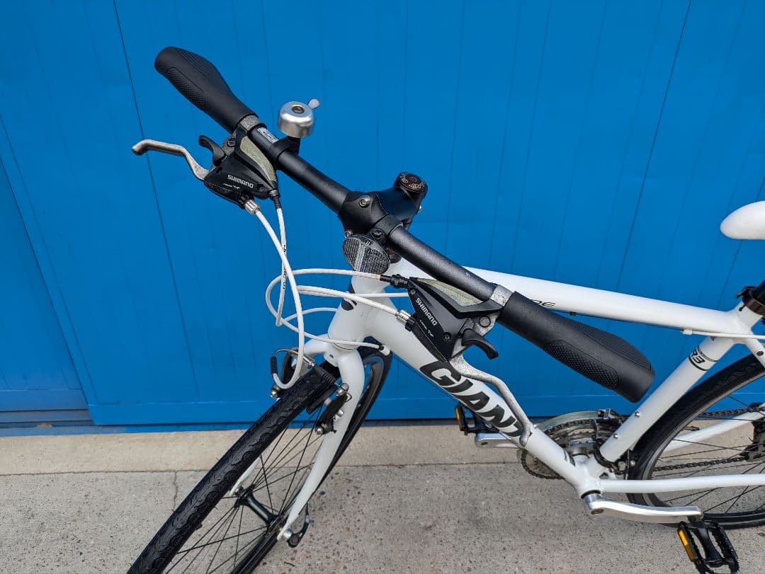 美品　GIANT ESCAPE R3 GIANT クロスバイク 名古屋引取