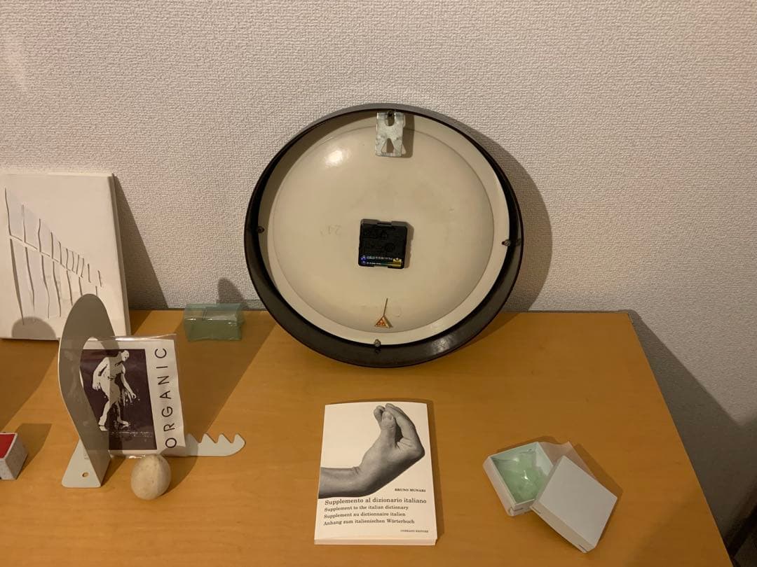 最安値 ピンバッジ付 Pragotron パラゴトロン 時計 掛時計 バウハウス