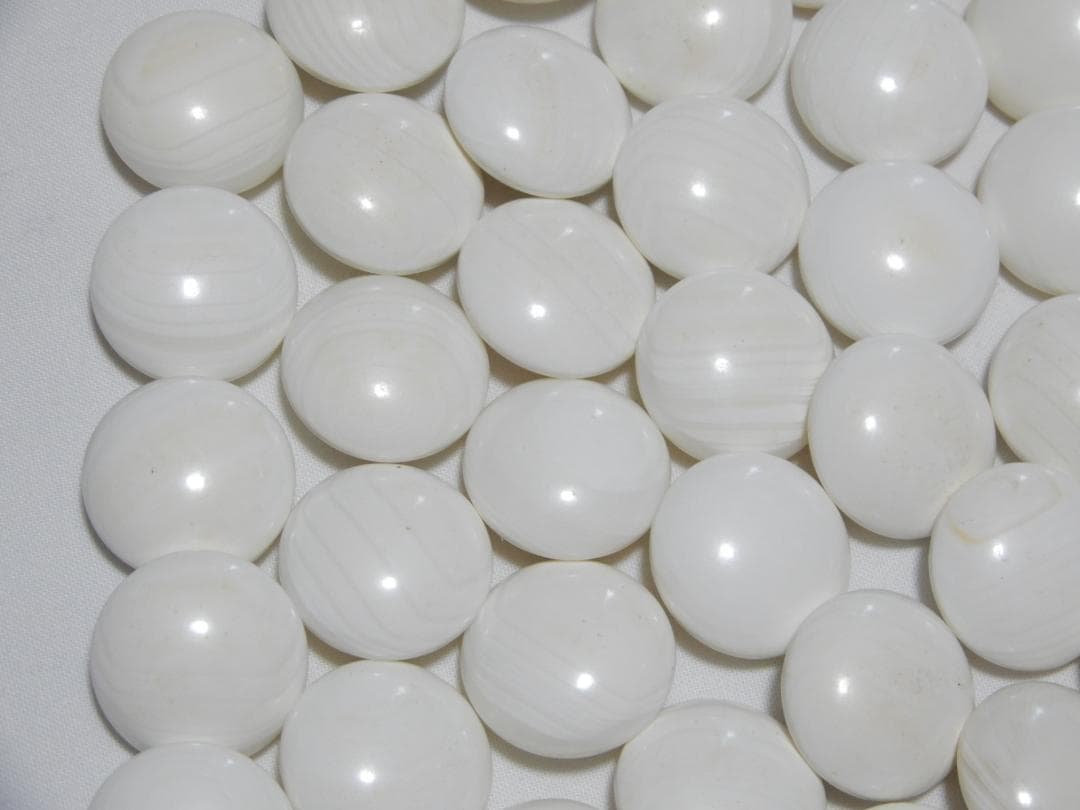 囲碁　本蛤 那智黒碁石　34号　+　特大木製碁笥　使用少美品