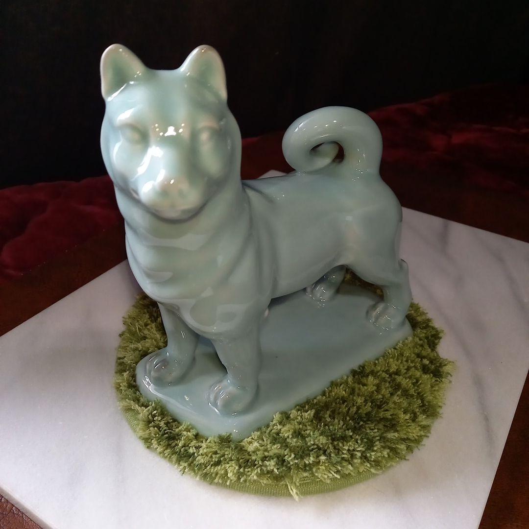 柴犬 土渕啓諭 清水焼 青磁 犬 置物 日本犬 陶器 オブジェ 京焼 - メルカリ