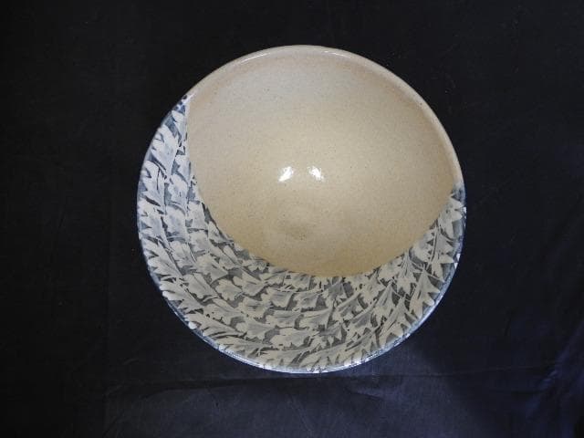 明日香窯　義博造　呉州草花紋茶碗　共箱　MA516