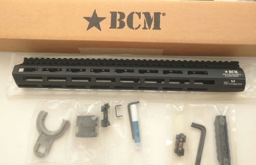 実物 BCM MCMR-15 ハンドガード 15インチ ≪BCM≫ MCMR ハンドガード 15インチ / ブラック (NEW)