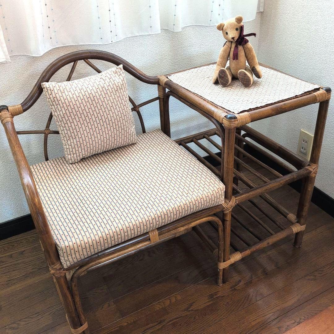アンティーク ラタン アームチェア サイドテーブル付き テレフォンベンチ