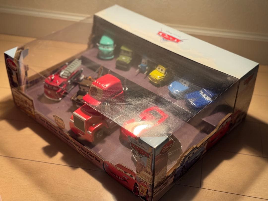 【激レア★未開封】カーズ　ラジエータースプリングスデラックスダイキャストセット