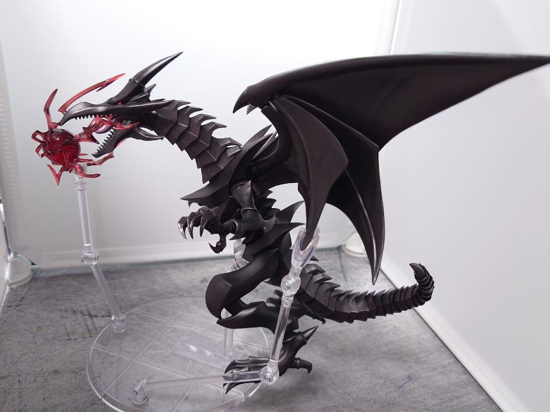 S.H.MonsterArts 真紅眼の黒竜 遊戯王 可動フィギュア
