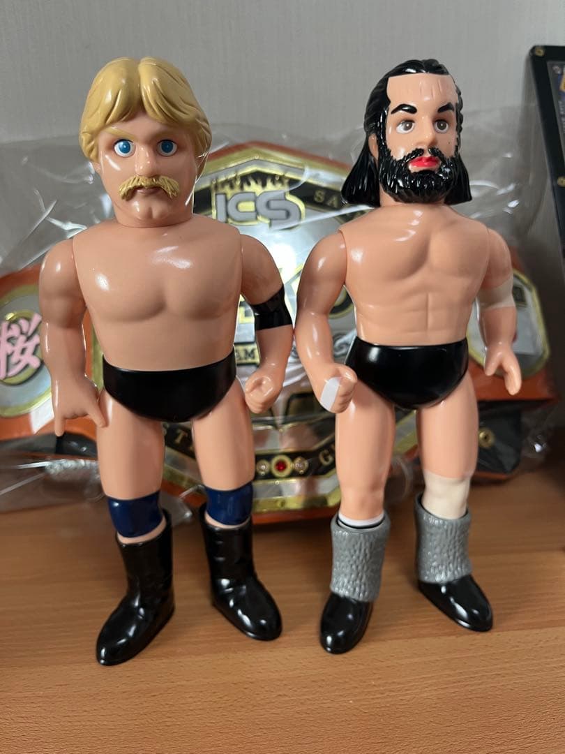 メディコムトイ　ソフビ　ファイティングシリーズ　超獣コンビ　ハンセン、ブロディ