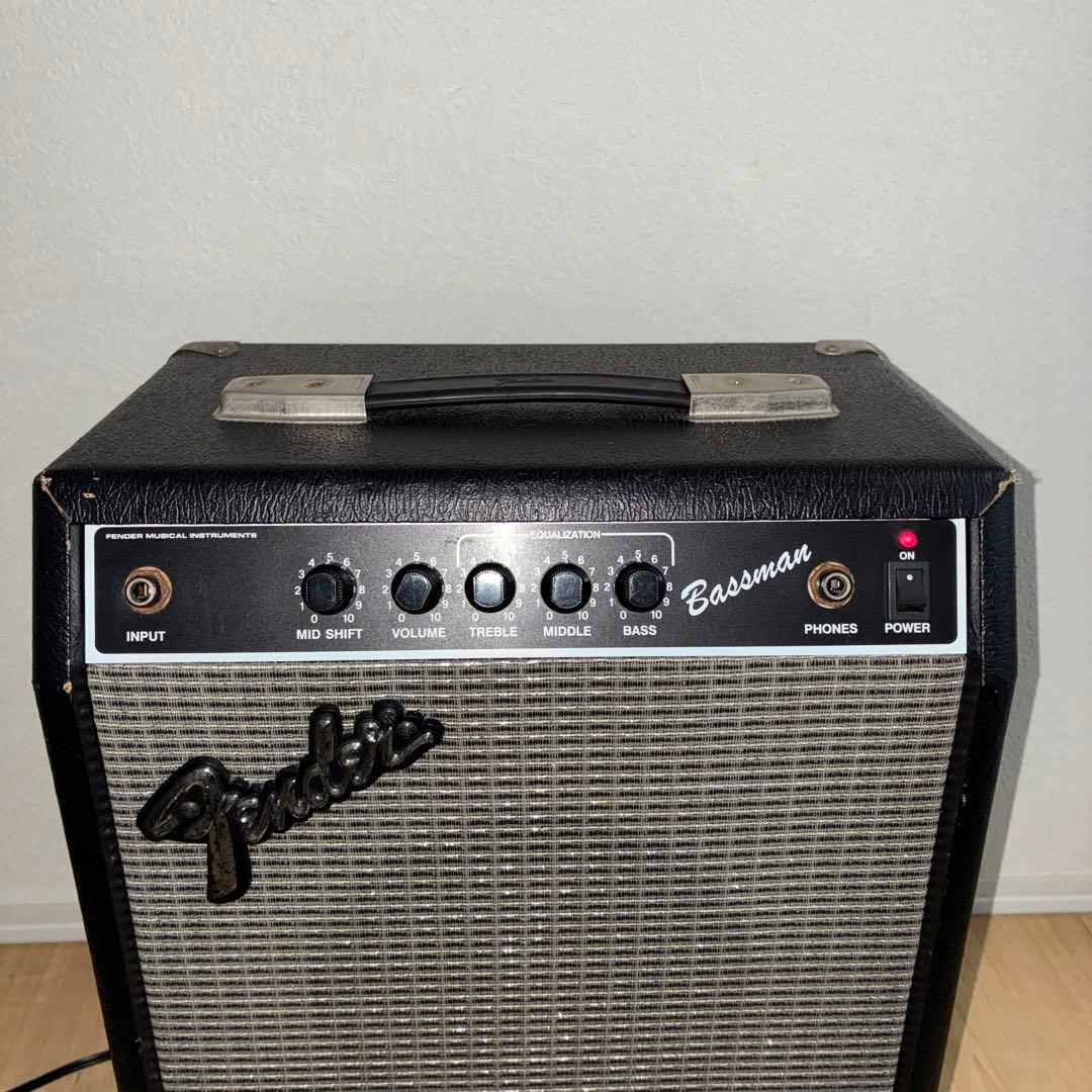 小型アンプ Fender bassman ampギターアンプ シールドおまけ - メルカリ