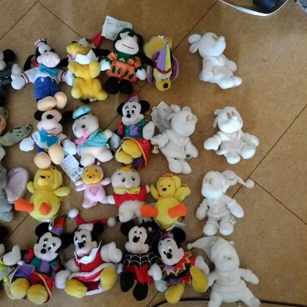 (希少)ディズニーぬいぐるみバッチ