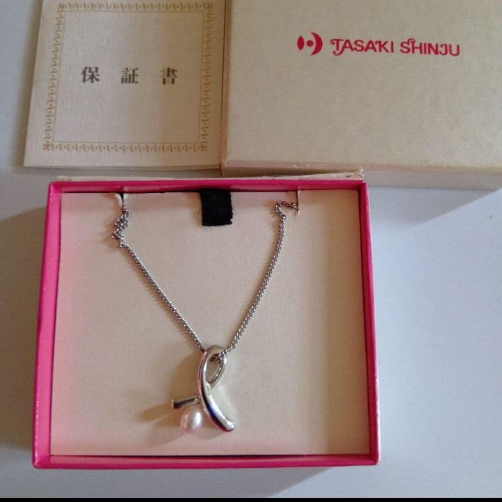 整理品ミキモトTASAKIバーバリーGUCCI財布サングラスFEILERパール