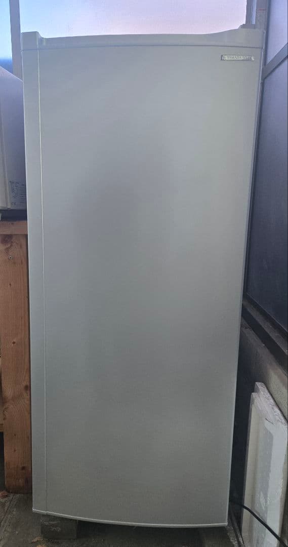 美品　2023年　5年長期保証レシート有　 1年使用　冷凍庫 YRT-C14H1