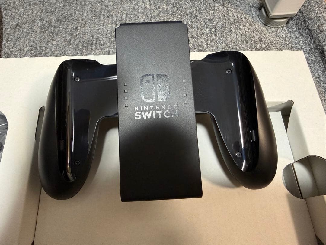 Nintendo Switch グレー 本体　(バッテリー強化版)