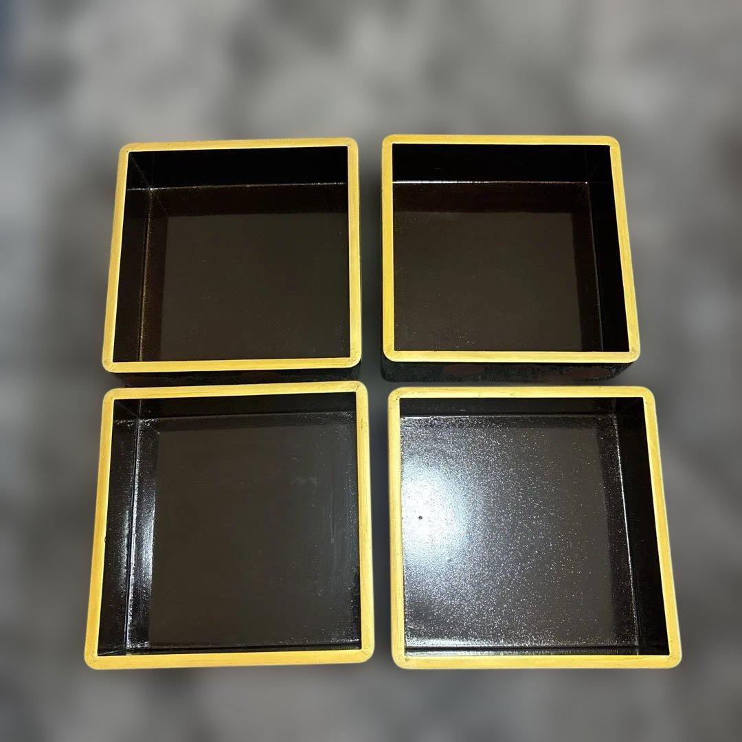 木製漆器　菊紋様 蒔絵　4段重箱　専用木箱付き 代り蓋つき