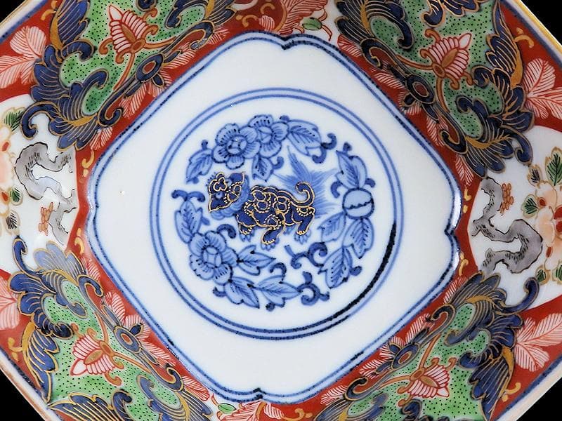 大聖寺伊万里 金襴手 窓絵 牡丹に菊 獅子の図 四方角向付