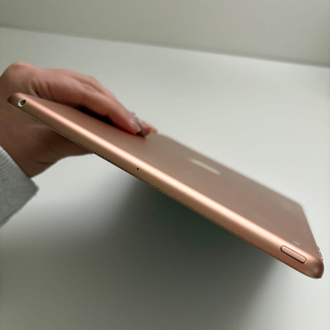 画面割れ・操作可能】iPad 第8世代 32GB ゴールド Wi-Fiモデル