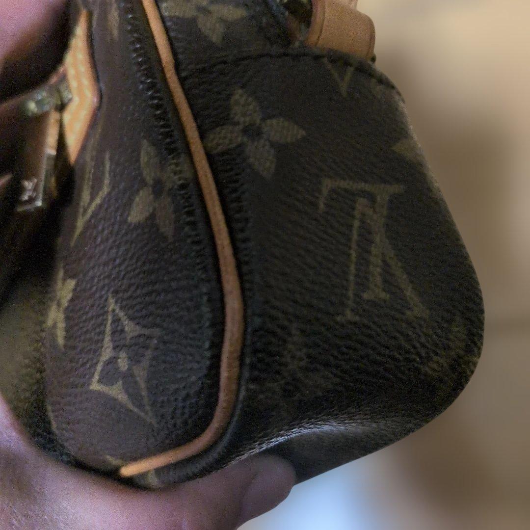 LOUIS VUITTON ルイヴィトン モノグラム ポシェットシテ