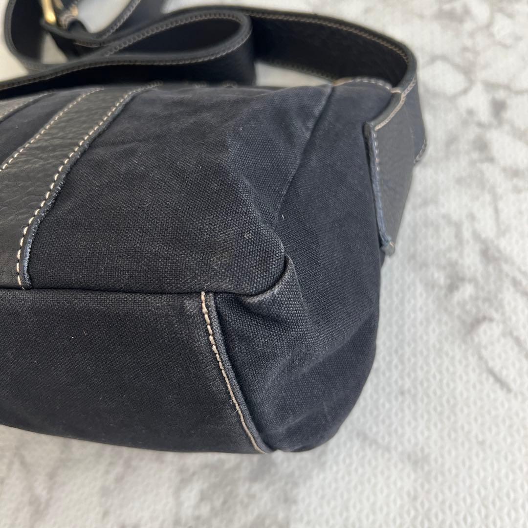 ヴィヴィアンウエストウッド ベイカーストリート ショルダーバッグ ビッグオーブ