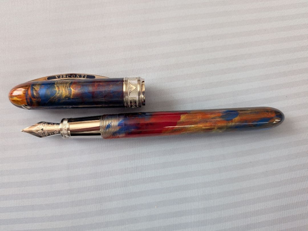 Visconti万年筆ヴァンゴッホVangogh.青赤マーブル模様14K白金