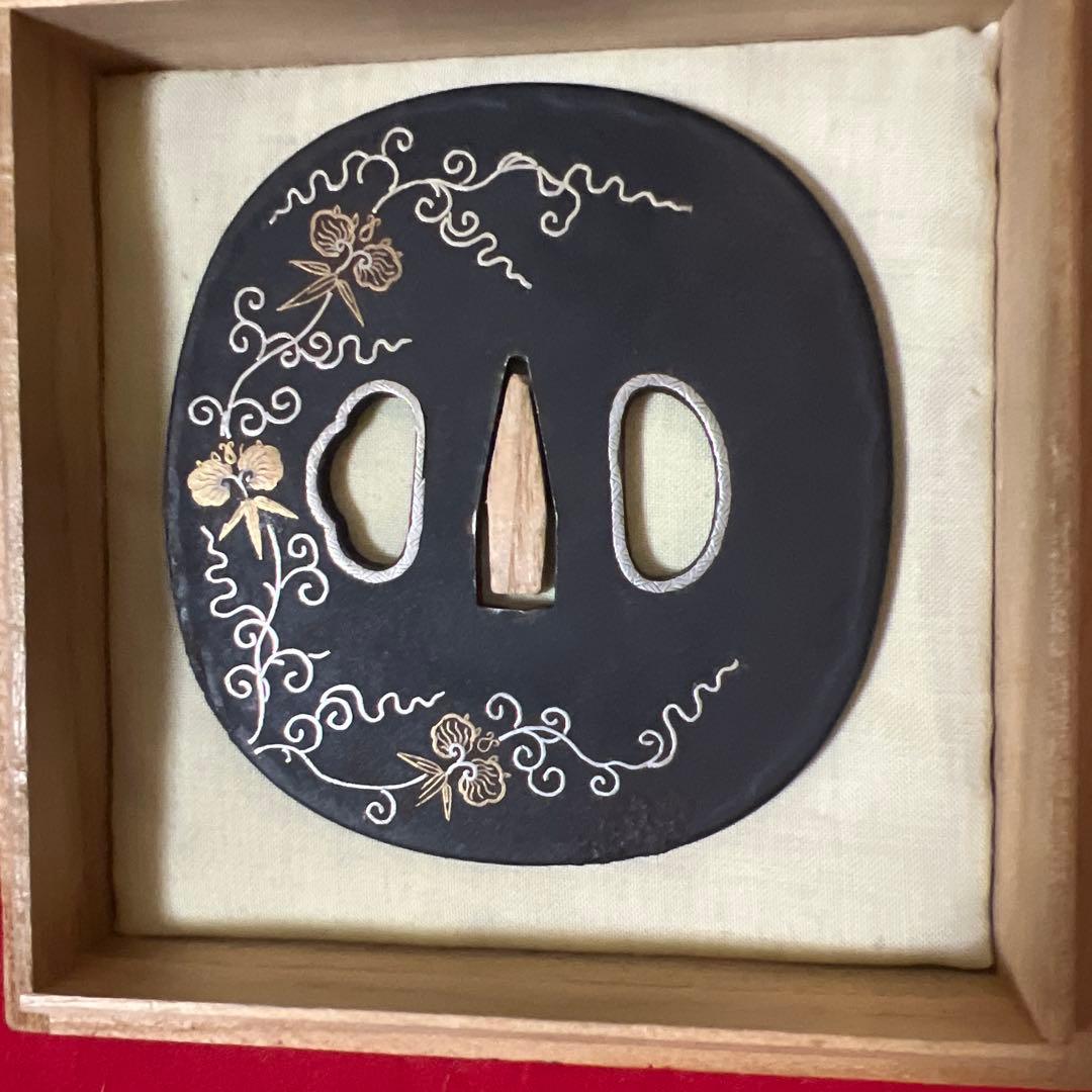 刀装具　鍔　金銀象嵌　木箱