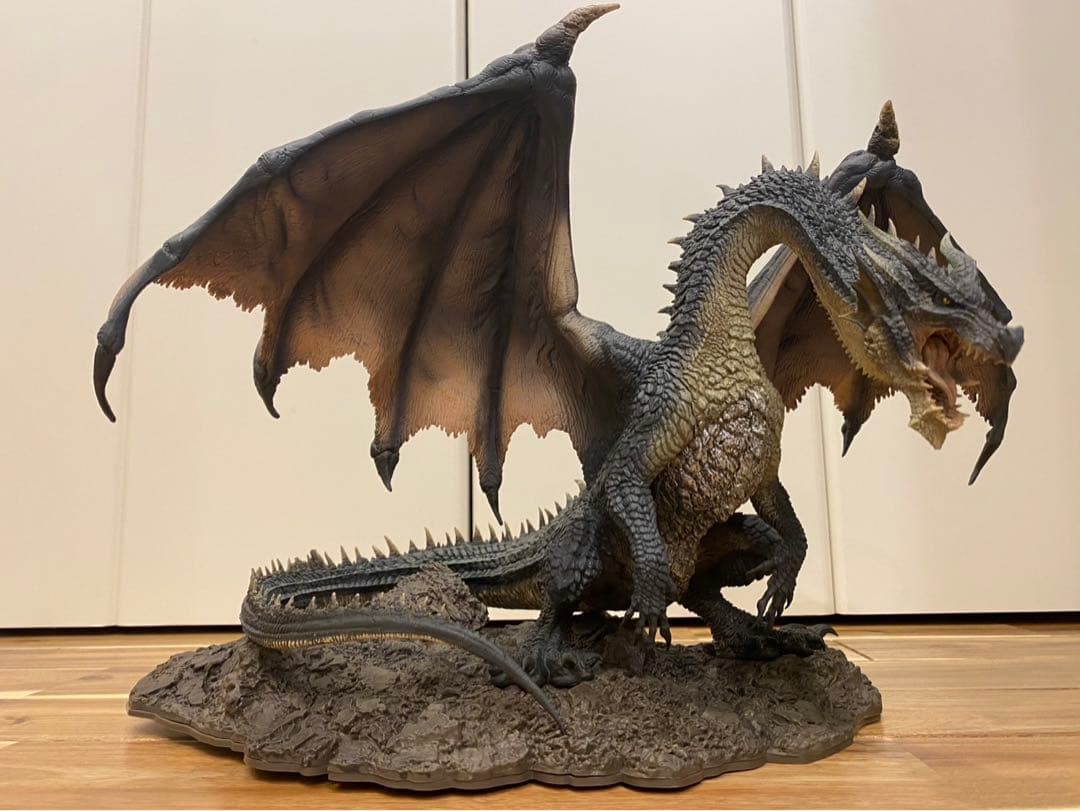 クリエイターズモデル ミラボレアス フィギュア モンハン ブックオフ