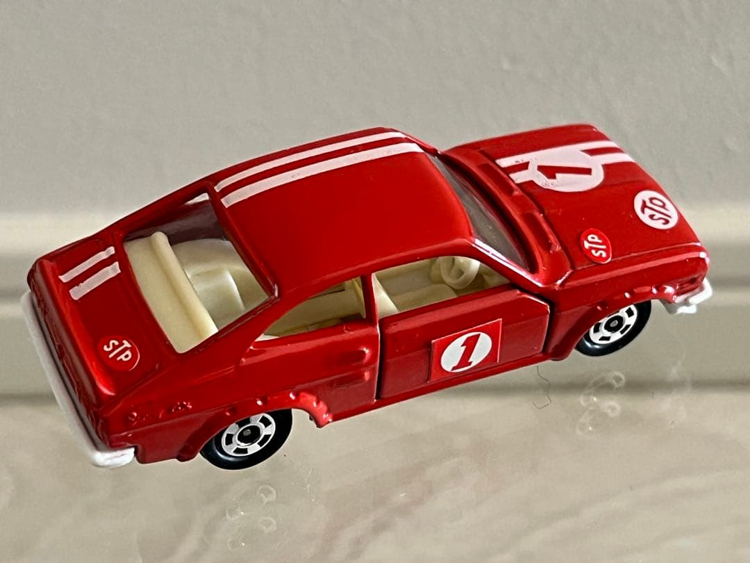 トミカ 黒箱15サニークーペ1200GXレーシング