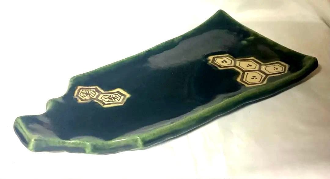 織部 羽子板型 大皿 陶器 美濃焼 亀甲文 正月