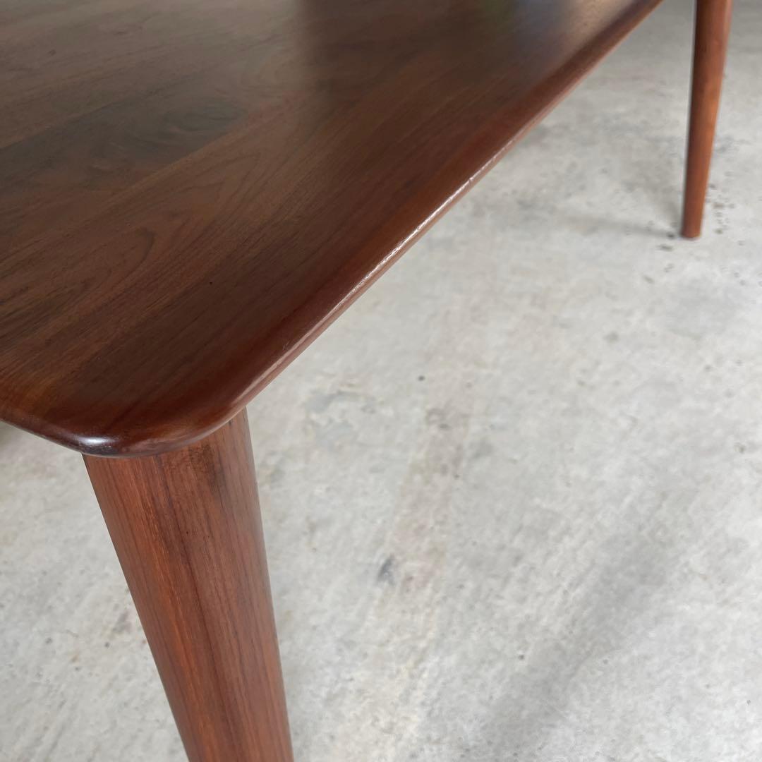 IDC OTSUKA 大塚家具　ウォールナット ダイニングテーブル　無垢材