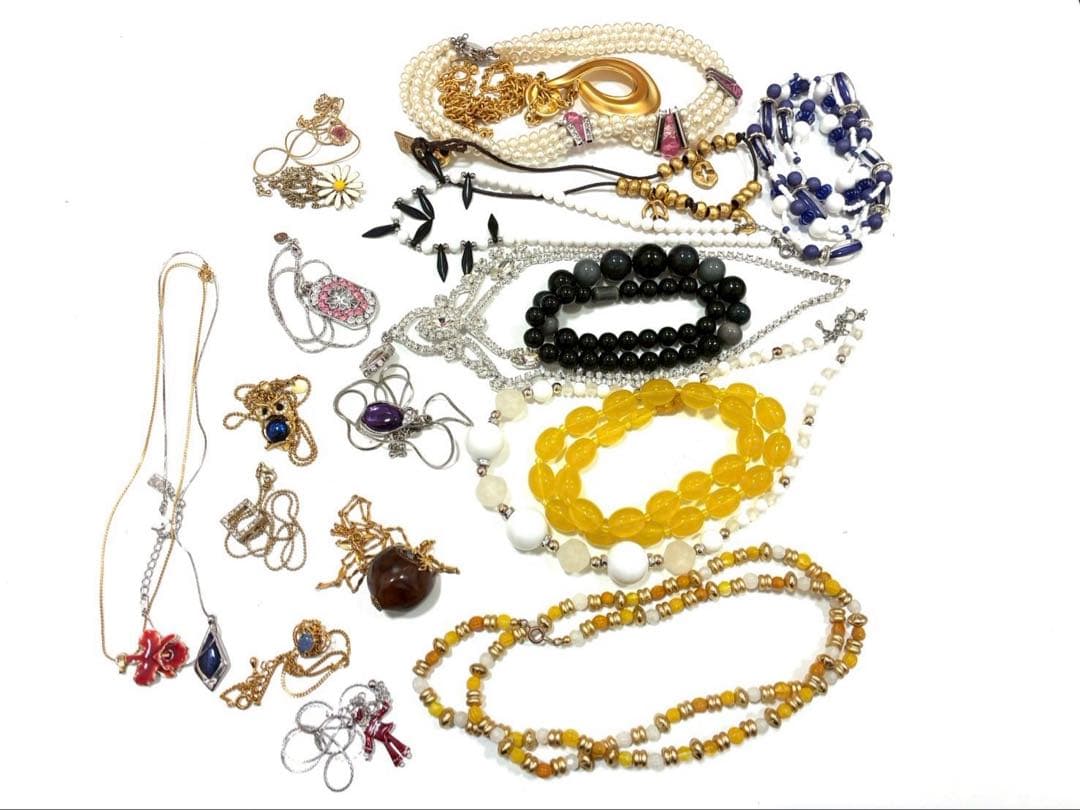 ▽アクセサリー100点以上　ネックレス　リング　メッキ　ブローチ　SILVER