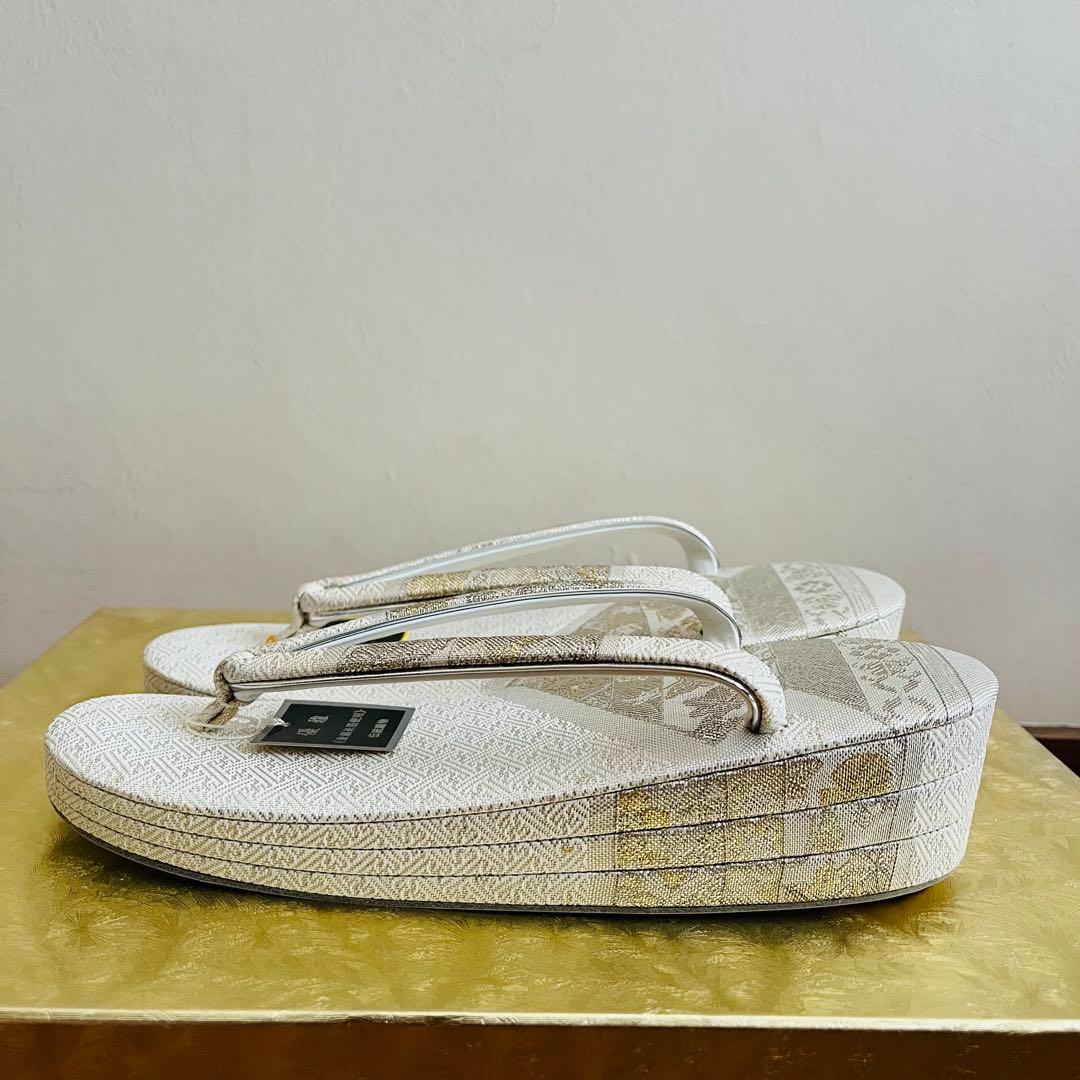 【未使用品】礼装用草履バッグ　結婚式　黒留袖 フォーマル　Mサイズ