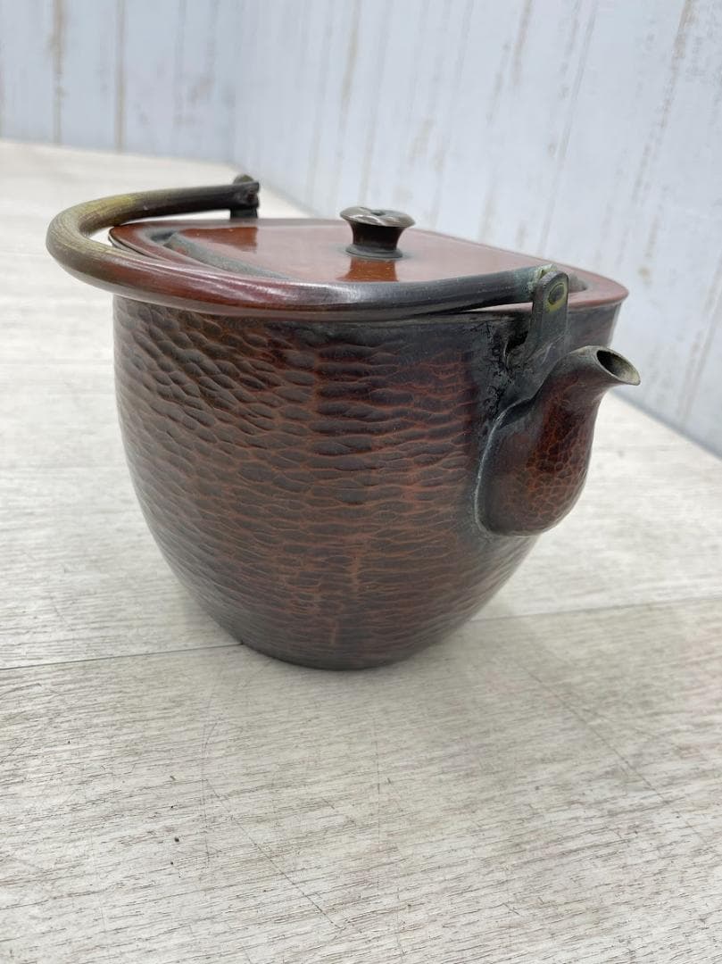 菊栄作 銅製 薬缶 打ち出し水注し 水次 茶道具 湯沸かし やかん 銅製打ち出し薬缶 水注 煎茶道具 茶道具 アウトドア 古道具 Antique