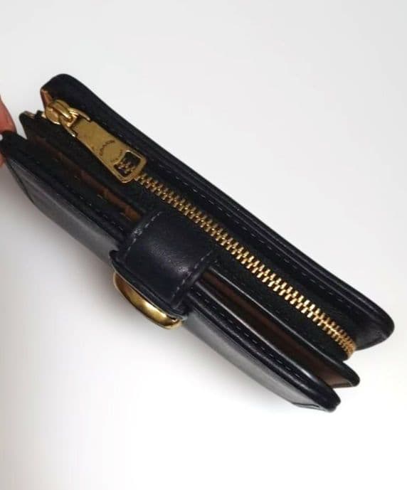 美品　COACH コーチ 二つ折り財布 タビー ミディアム ウォレット 　黒