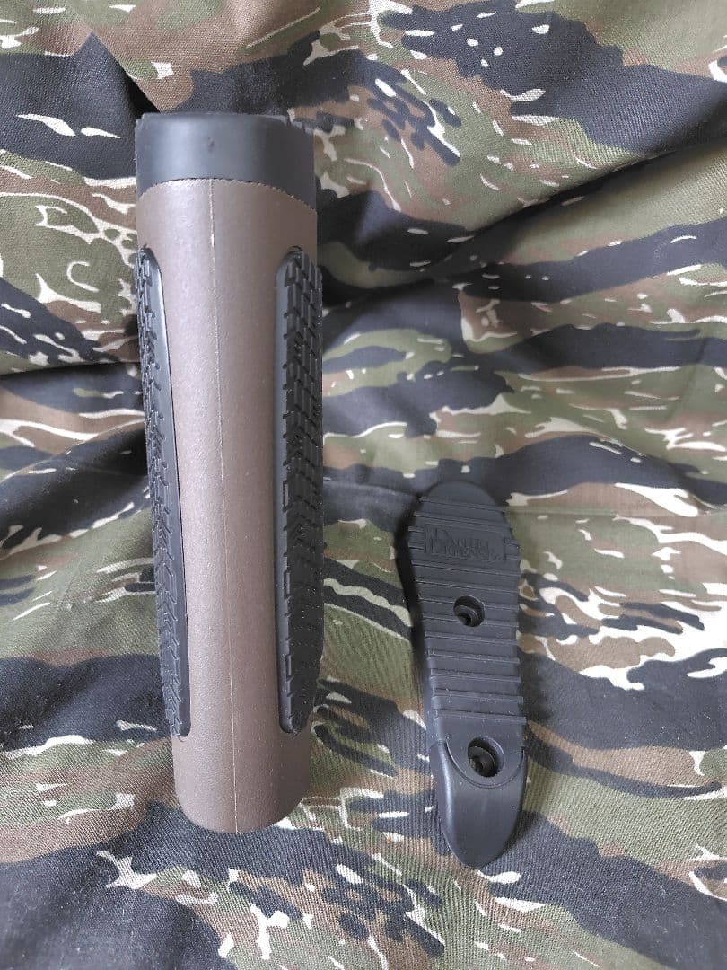 Daniel Defense Collapsible Buttstock　実物