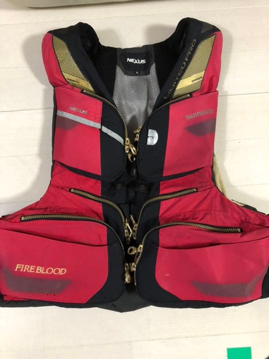 あんスタ 漣ジュン 願望缶 中国 缶バッジ 節約