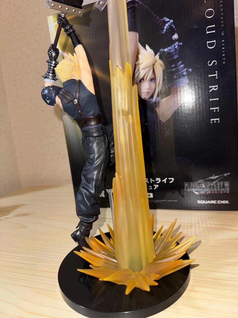 ファイナルファンタジー くじ フィギュア クラウド ティファ