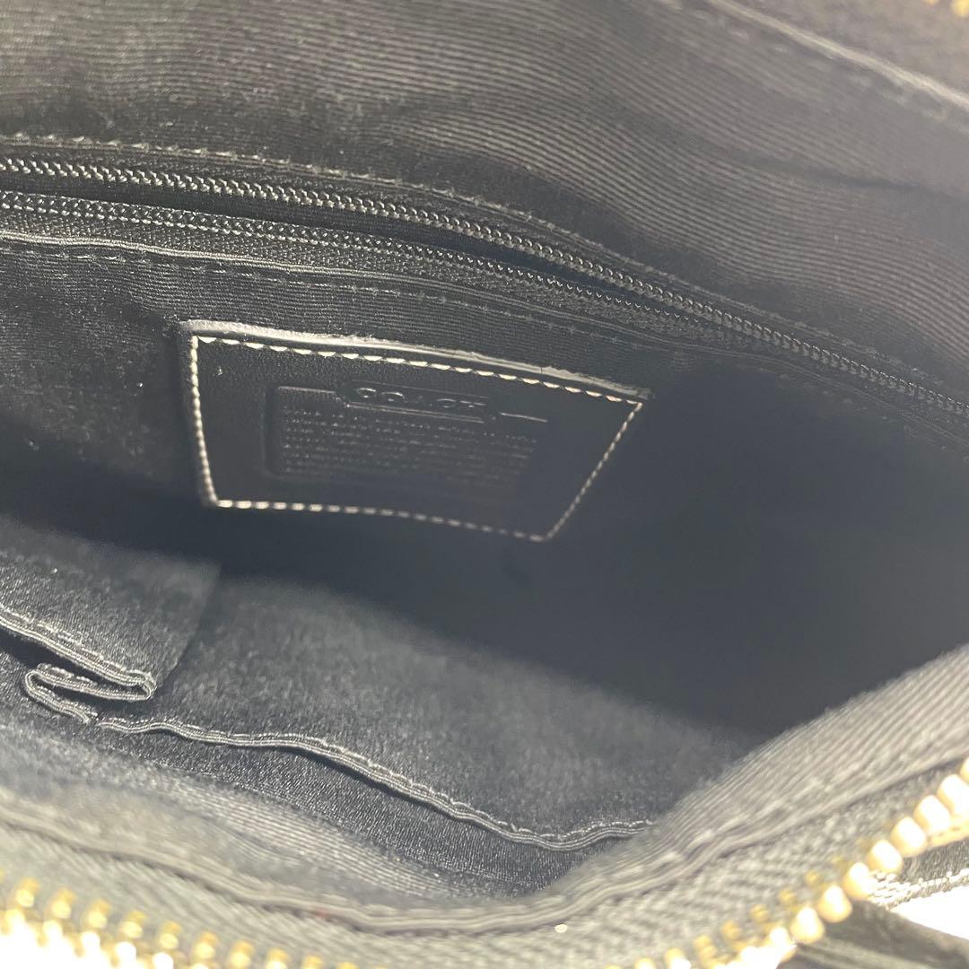 【美品】コーチ　ワンショルダーバッグ　タッセル　チャーム　シグネチャー