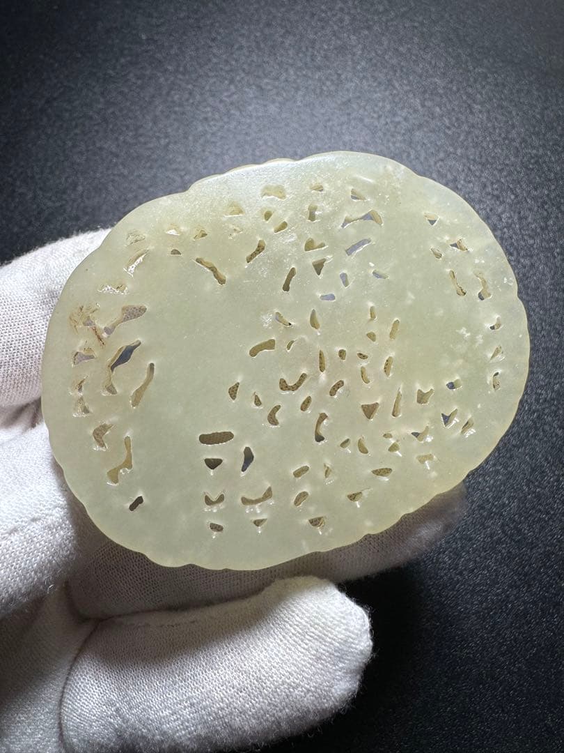 清時代 仙鶴の舞和田玉 中国伝来 飾り物 細密雕刻 極細工 掛件 賞物