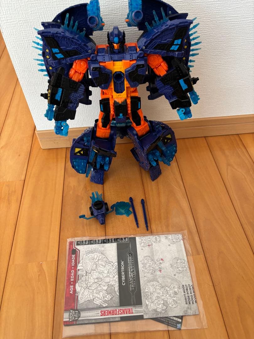 トイザらス限定　トランスフォーマー　最後の騎士王　プライマス