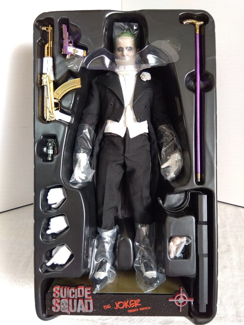 25 ホットトイズ スーサイド・スクワッド ジョーカー タキシード