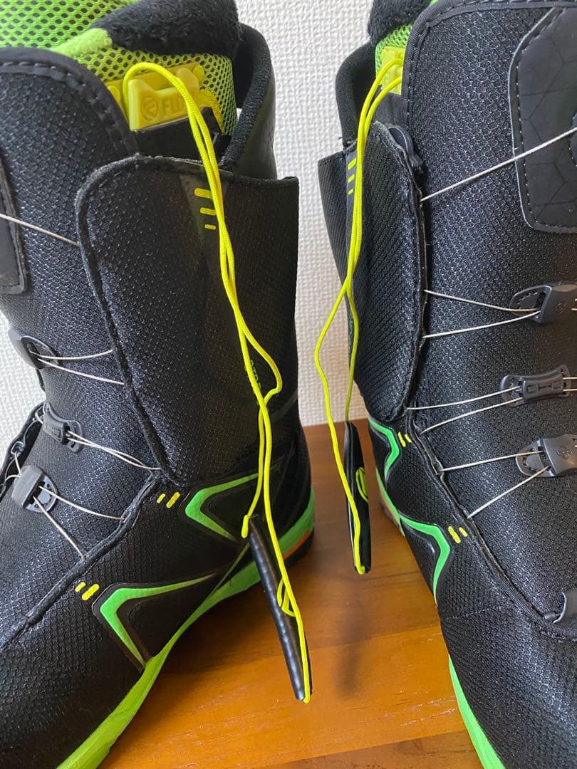 【美品】FLOW HYLITE(最上級モデル)スノーボードブーツ27cmダイヤル