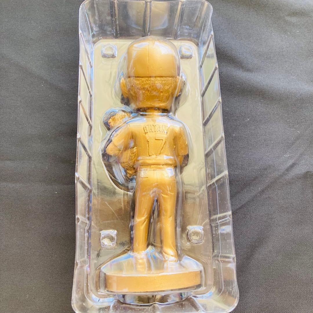 ゴールド大谷翔平デコピンボブルヘッド来場者限定金色