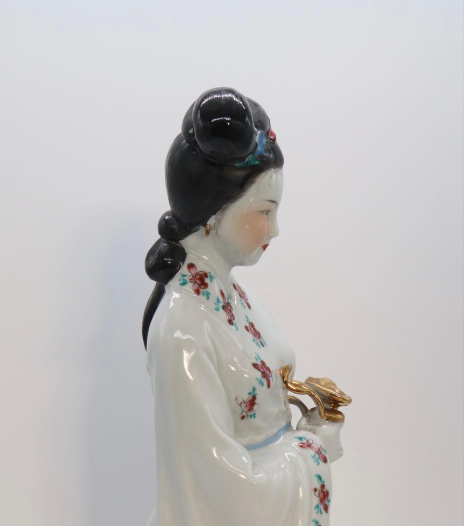 中国　1950年代　景徳鎮製　粉彩白娘子像　送料込み251231