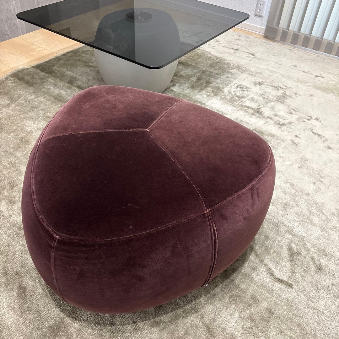 ボーコンセプト　Bermudaオットマン　フットスツールテーブル　Velvet