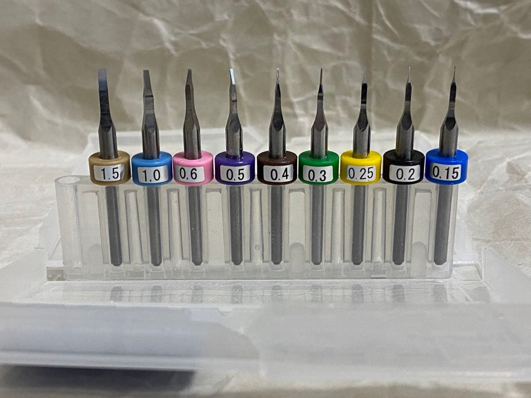 スジ彫りカーバイト 9本セット 専用ケース付き ファンテック ガンプラ