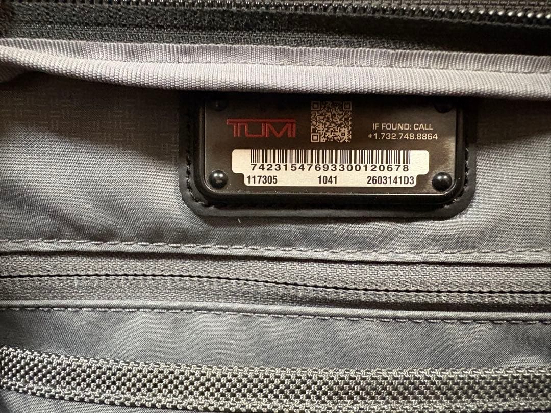 TUMI ブラック ビジネスバッグ　ALPHA3