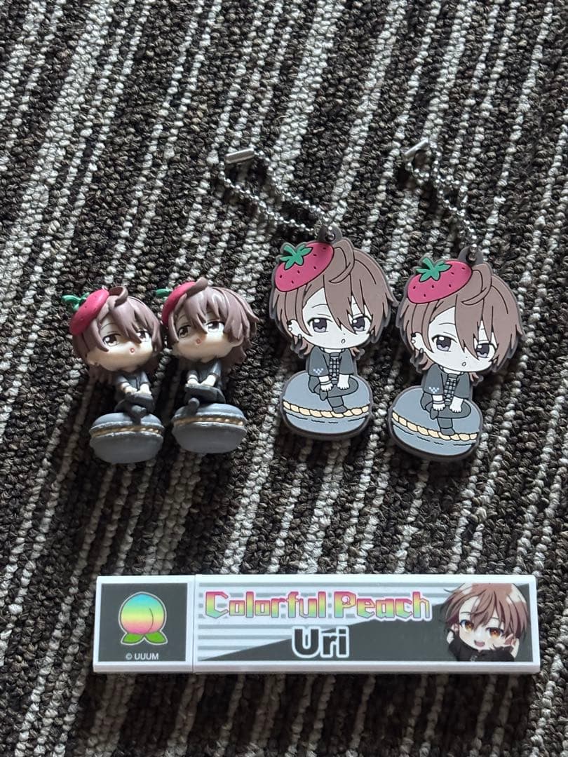 カラフルピーチ うり まとめ売り - メルカリ