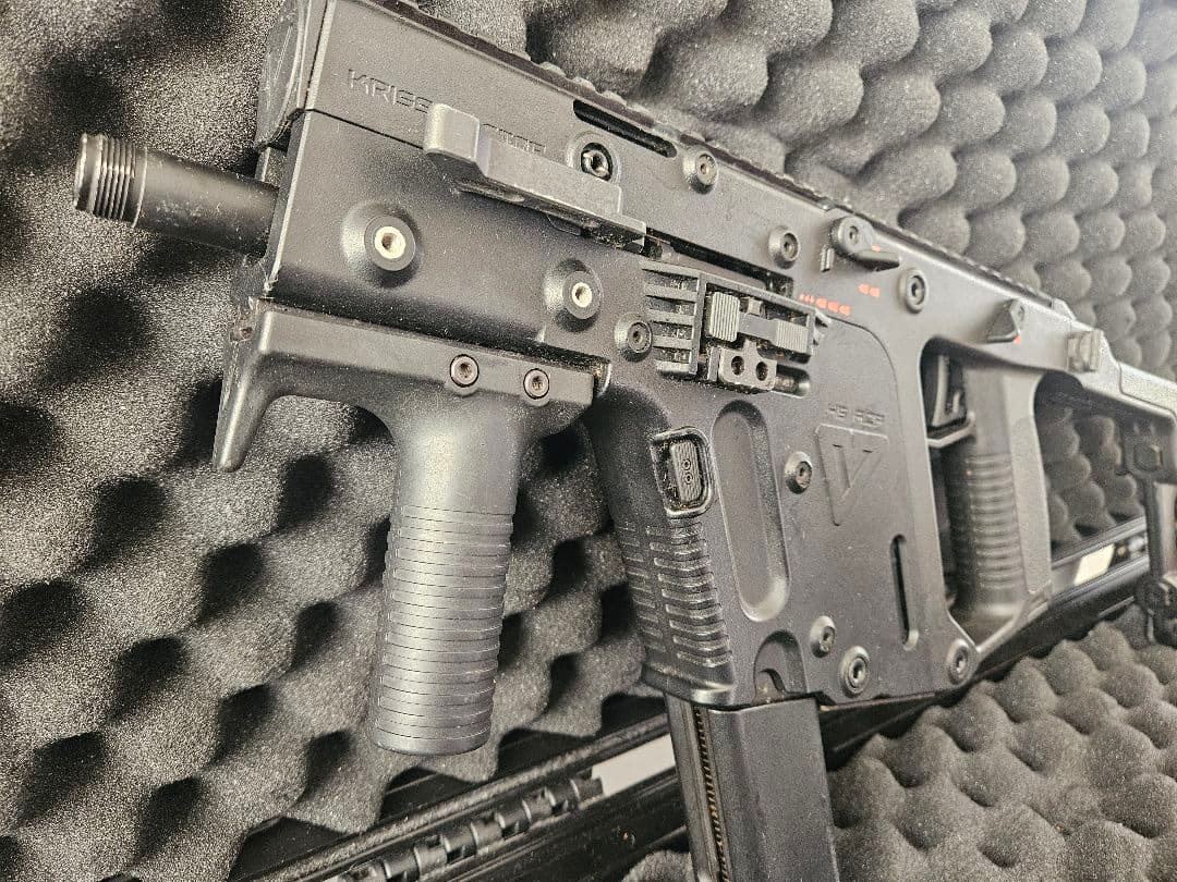 KRISS VECTOR (エアソフト97カスタム) VECTORにブラシレスで理想的最強