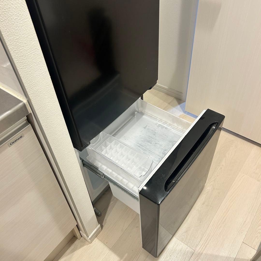 Yselect 冷蔵庫 ブラック 2023年製 YRZ-F15J 156L 単身