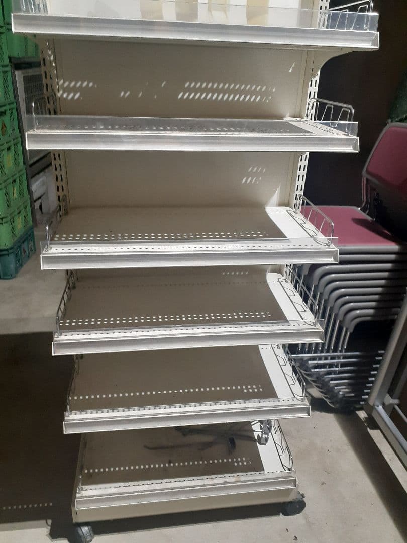 陳列什器 セール