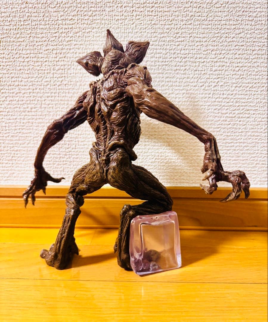 富*山様 デモゴルゴン フィギュア ストレンジャー・シングス