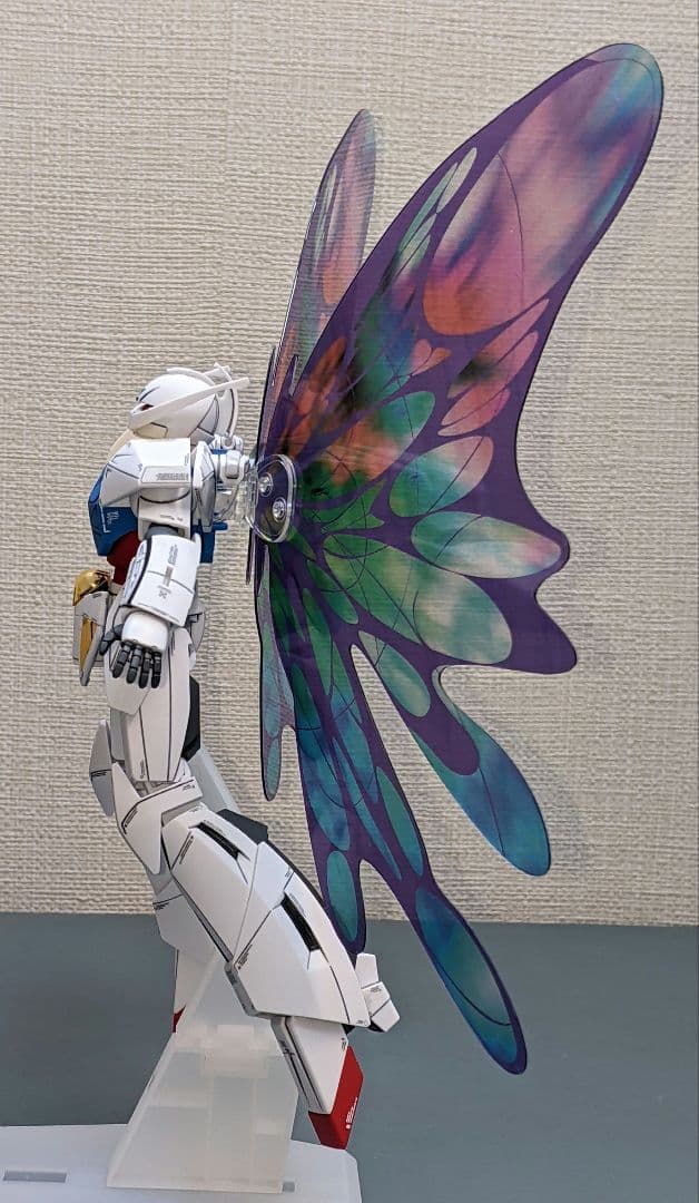 「地球は戦争する所じゃないでしょう！」ガンプラ完成品1/144　HG　∀ガンダム